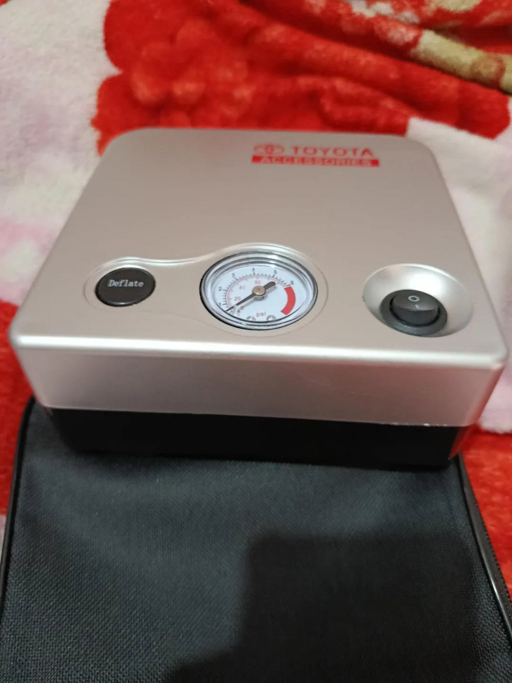 Portable 12V Tire Inflator Air Compressor – Cars & Bikes
